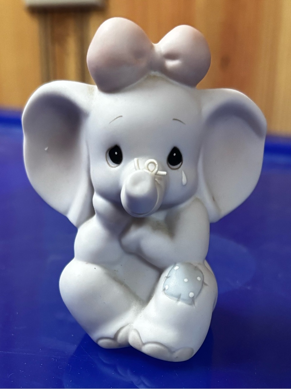 Precious Moments porcelain figurine - "How Can I Ever Forget You"